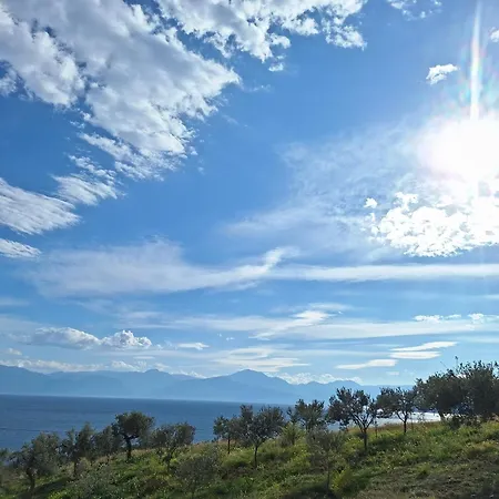 Physis Fokida Вилла Эратини